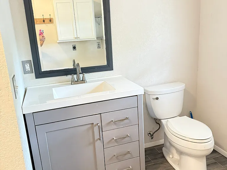 1115 Isabella St — Photo 2