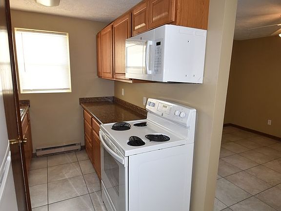 4th image of 212 W East St APT 2