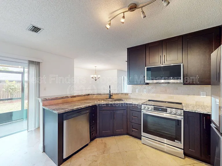 111 Lobelia Rd — Photo 24
