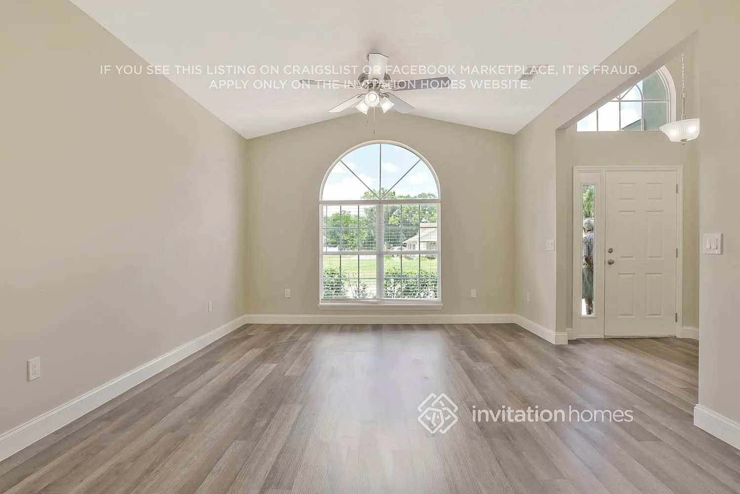 7945 Riffle Ln Orlando, FL 32818 — Photo 2