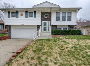 3626 N Meadowlark Dr, Decatur, IL 62526