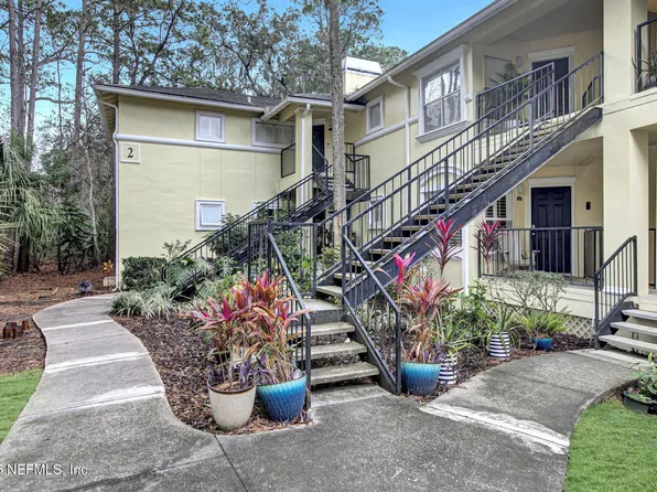 1800 THE GREENS Way #203, Jacksonville Beach, FL 32250