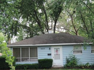 2803 Sigwalt St, Rolling Meadows, IL 60008