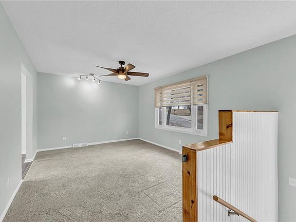 5th image of 6709 NW Hilldale Dr