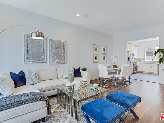 2nd image of 6017 N Beachwood Ln