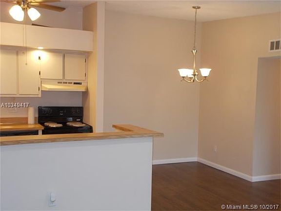 4th image of 9736 S Belfort Cir