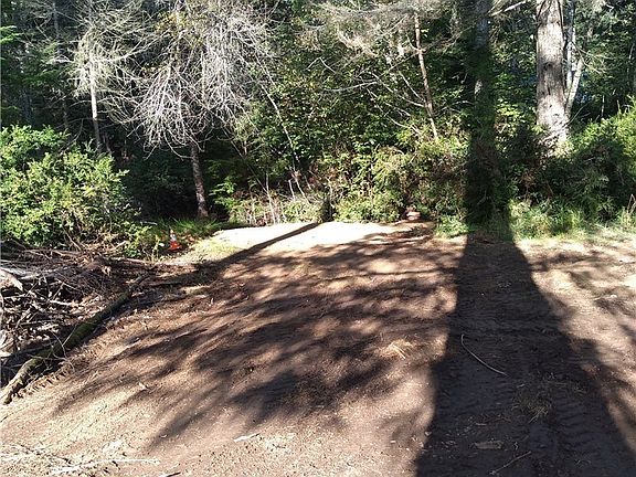 2nd image of 171 E Annas Way
