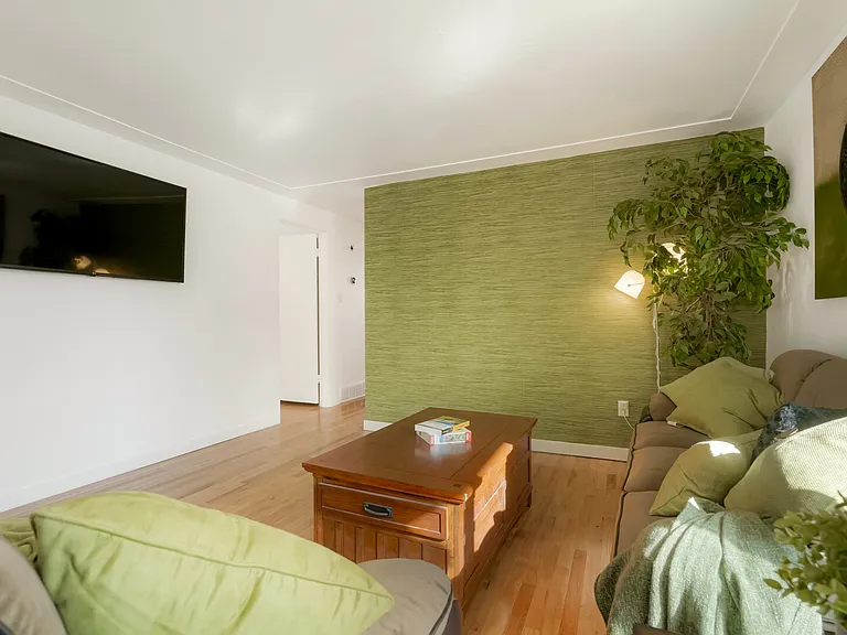 W 63rd Pl — Photo 11
