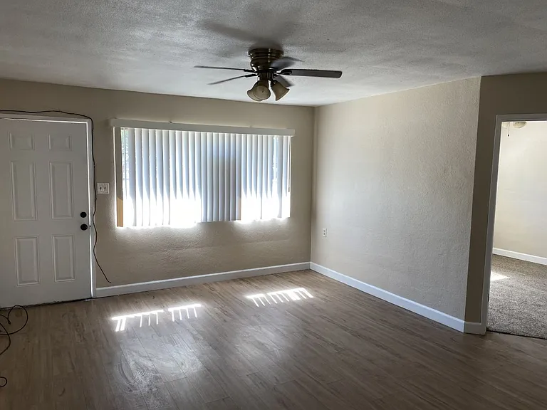 412 Alameda Ave — Photo 5