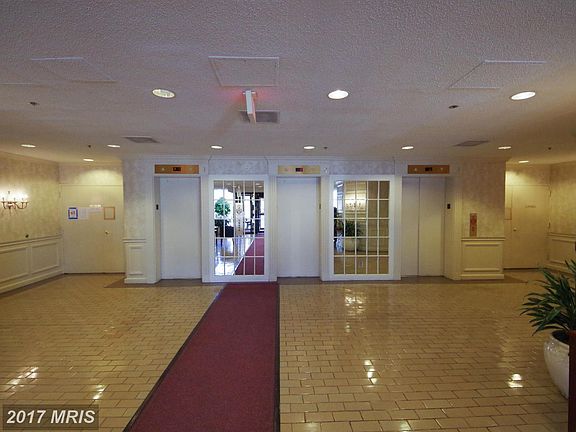 5th image of 15101 Interlachen Dr #1325