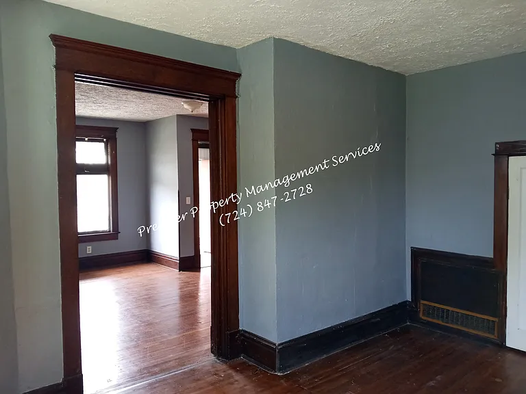 522 W Madison Ave — Photo 4