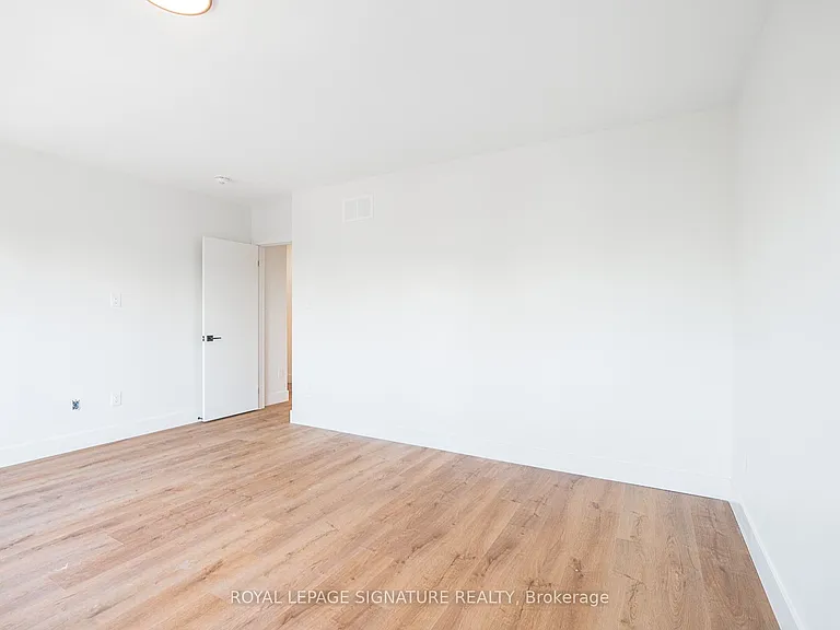 7 Earnscliffe Rd #5 — Photo 15