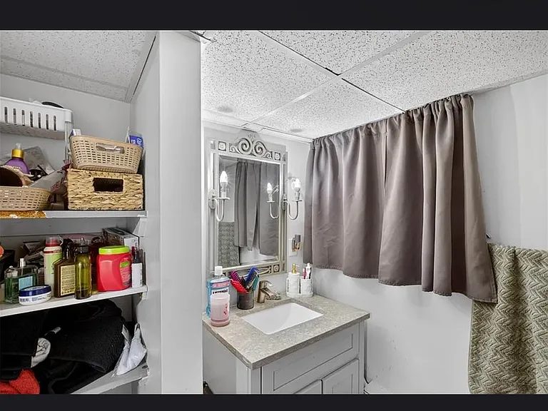 9 Cobb St #1 — Photo 4