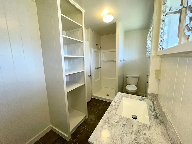 2530 Kalihi St — Photo 11