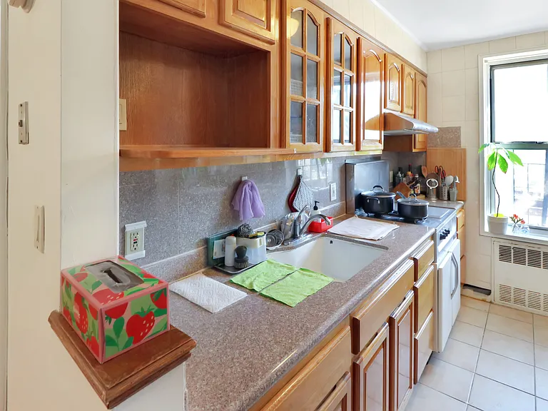 41-25 Kissena Blvd #1KK — Photo 8