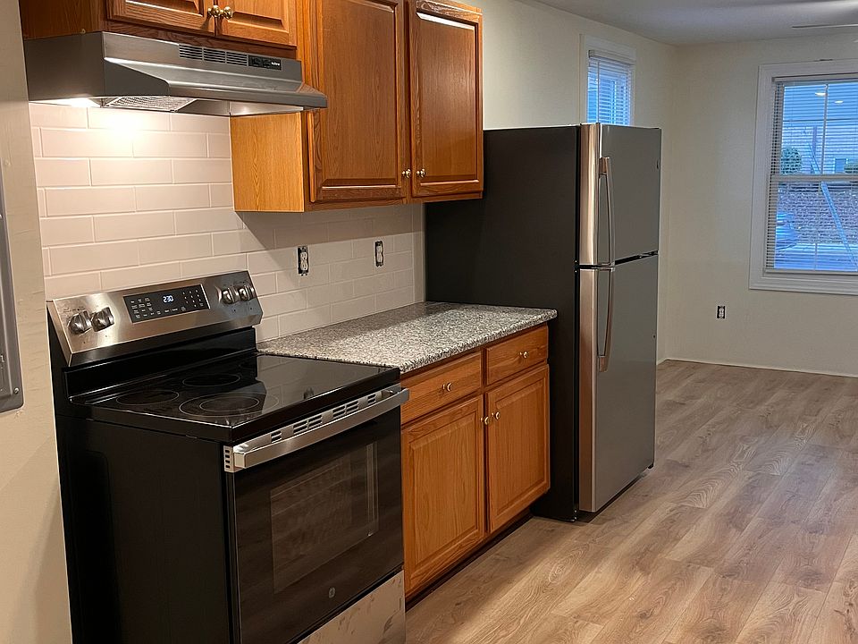 Kitchen - all new appliances