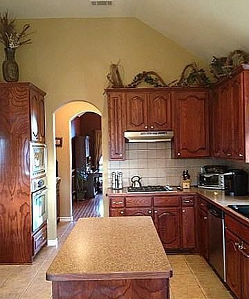 4th image of 631 Hammond Dr