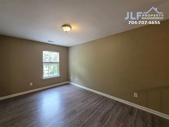 15417 Tully House Ct — Photo 11