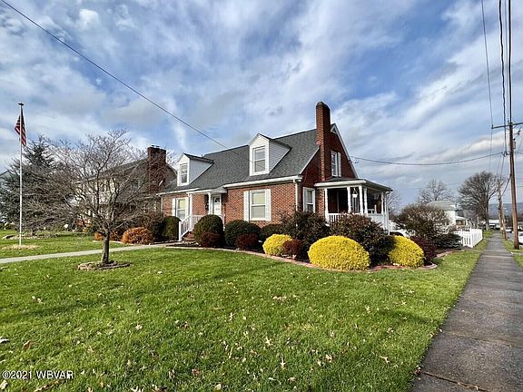 4th image of 385 E Mountain Ave