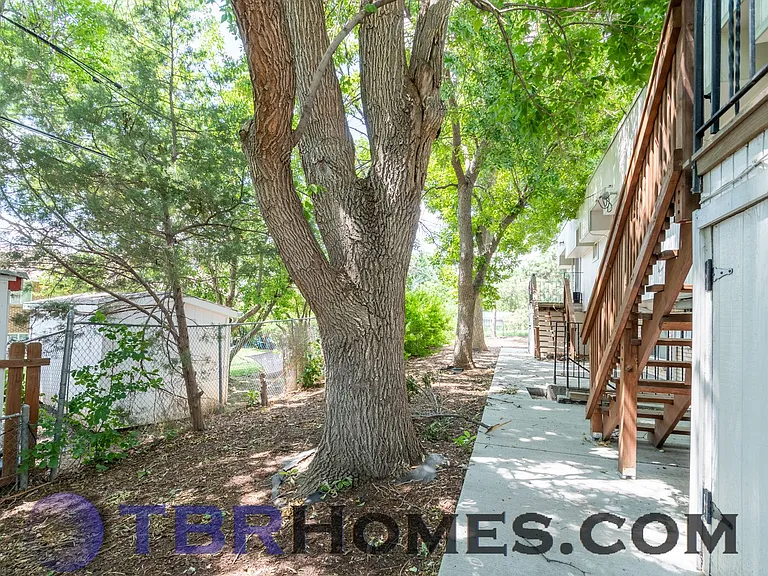 8656 W 62nd Pl — Photo 17