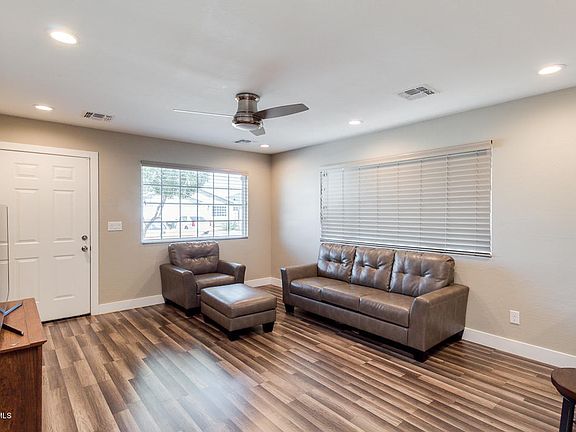 4th image of 426 N 63rd Ln