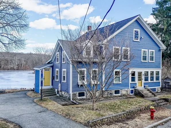 287 Swains Pond Ave, Melrose, MA 02176