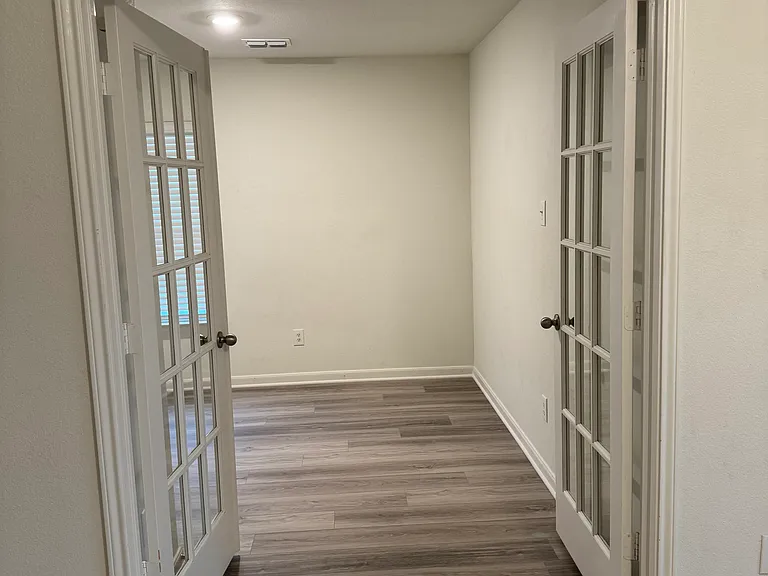 3010 McCoy Rd — Photo 11
