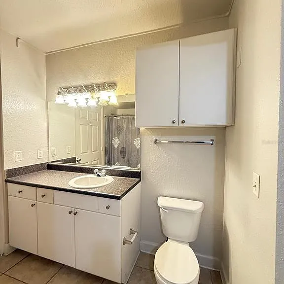 202 E South St #2038 — Photo 8