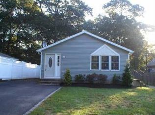 49 Poospauck Ln, Mastic, NY 11950