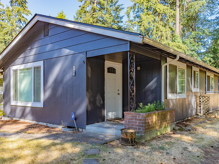 8416 100th Street Ct SW — Photo 2