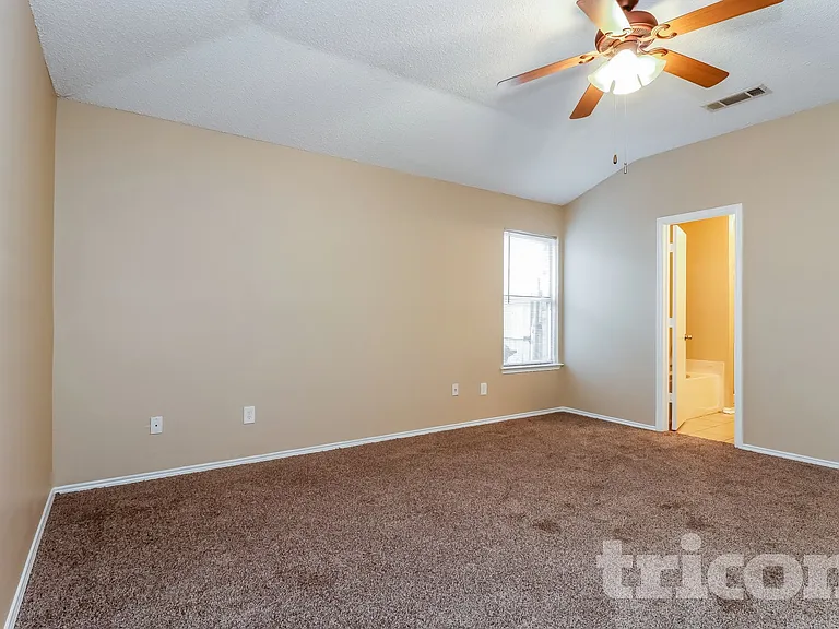 6410 Juliette Run — Photo 7