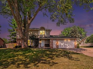 8229 Mellowwood Dr, Jenison, MI 49428