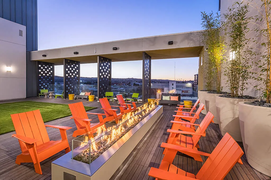 Altitude Apartments — Photo 2