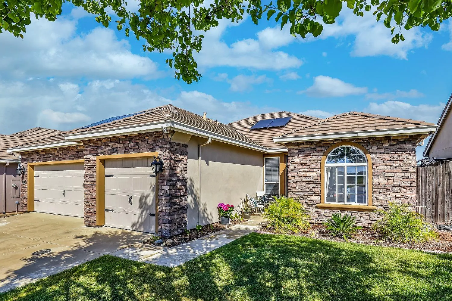 191 Bullion Hill Dr photo 1