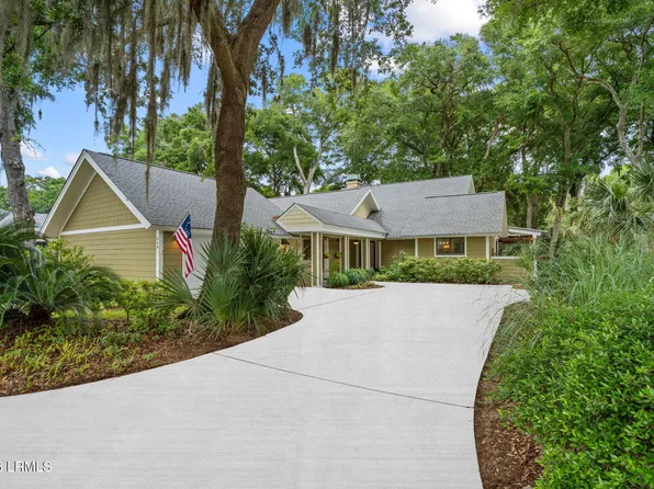 659 S Reeve Rd, Saint Helena Island, SC 29920