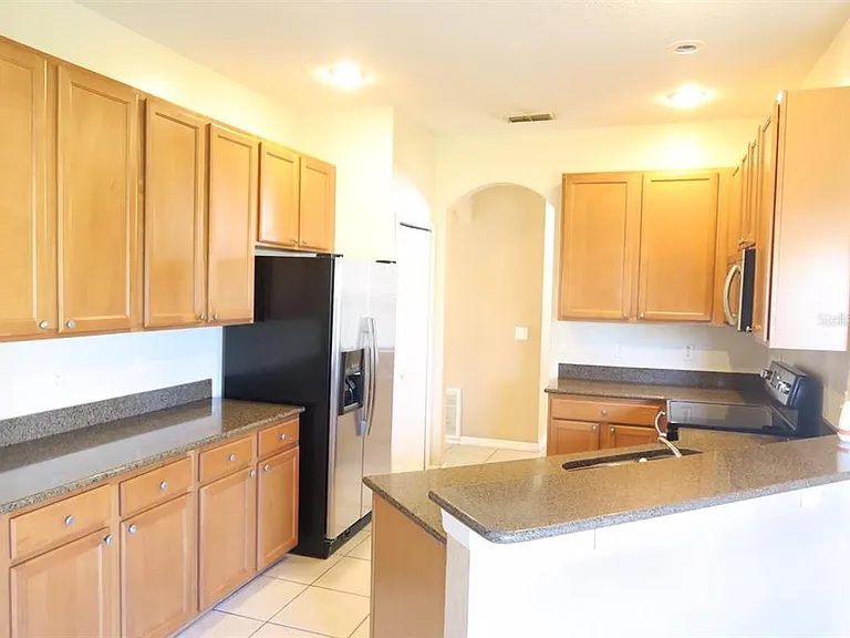 2906 Sweetspire Cir — Photo 12