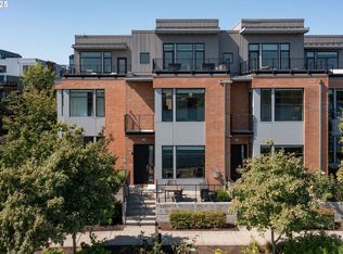 1658 NW Riverscape St, Portland, OR 97209