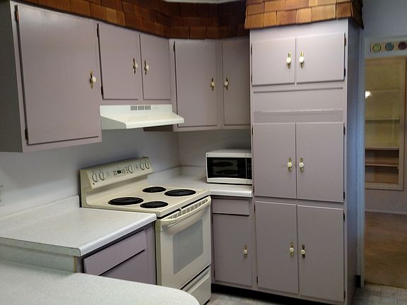 4th image of 637 W Northern Ave