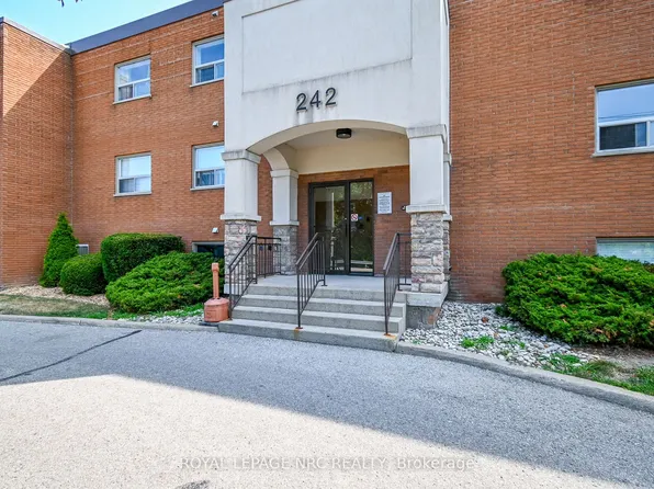 242 Oakdale Ave #316, Saint Catharines, ON L2P 3K5