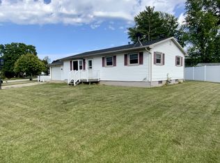 15 Bona Terra Dr, Ottawa, IL 61350