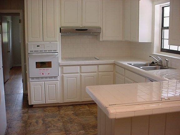 4th image of 119 Saint Johns Dr
