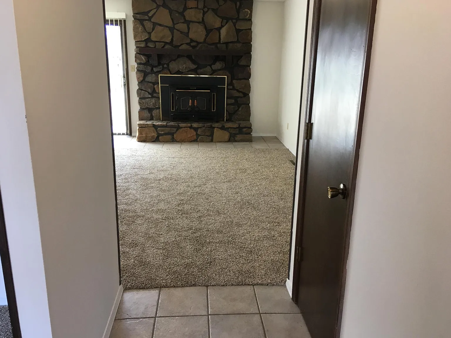 3 bed, 1404 sqft, $1,300 — Photo 4
