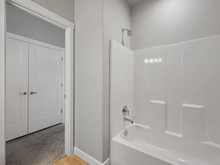 735 E Zekes Ct — Photo 21