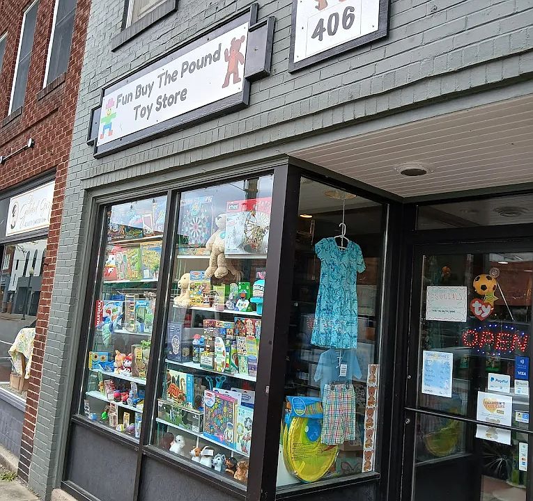 2nd image of 406 Beaver St