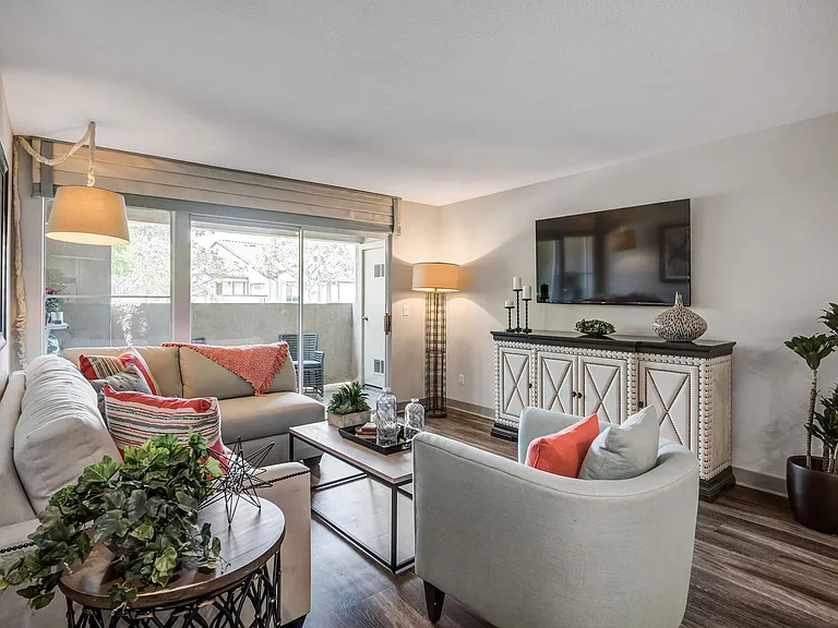 Sycamore Canyon Apartments — Photo 17