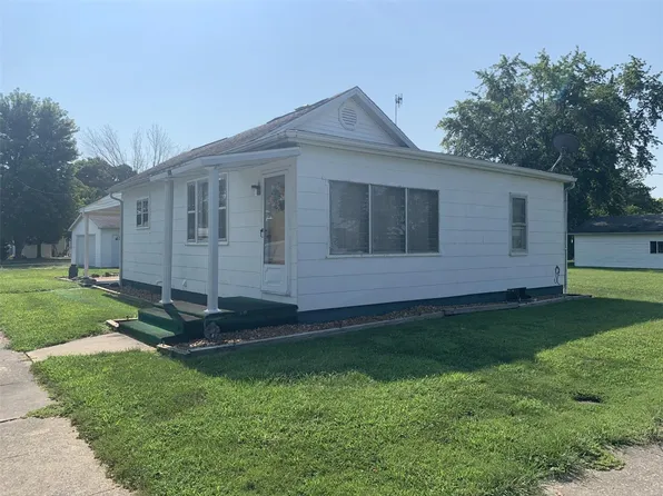 300 Carney, Wilsonville, IL 62093