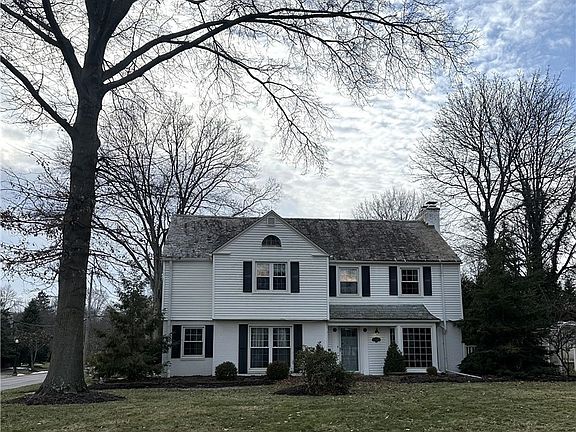 2nd image of 754 Merriman Rd