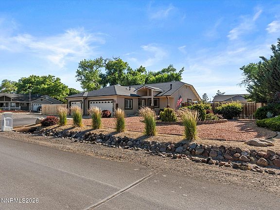 4th image of 1080 Red Rock Rd