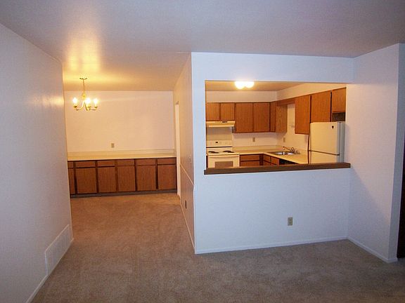 5th image of 8748 S Country Dr #11524545