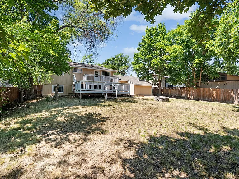7906 N Dakota St — Photo 24